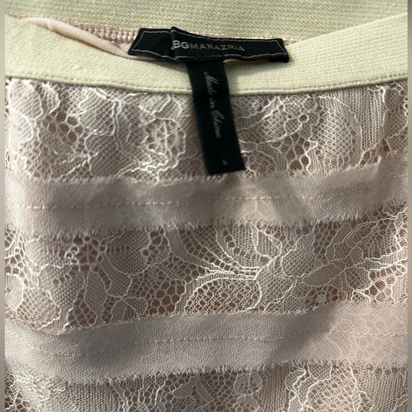 Lace midi pale pink BCBG skirt - Picture 3 of 5